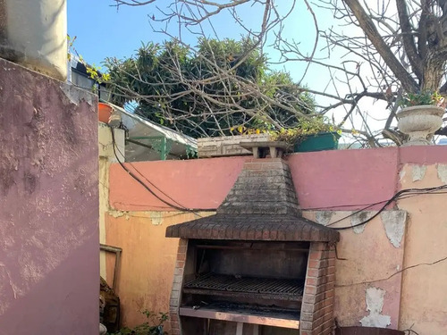 Casa A Refaccionar Sobre Lote Propio En Boedo