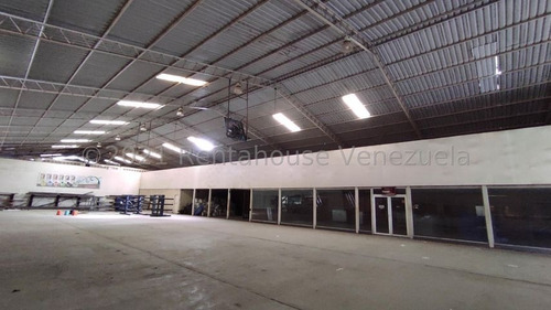 Imagen 2 de 29 de Galpones En Venta Av. Alfaragua, Santa Rita, Maracay, 22-13300 Mv