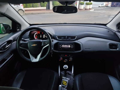 Imagem 7 de 10 de Chevrolet Onix Hatch Lt 1.0 8v Flexpower 5p Mec. 2019