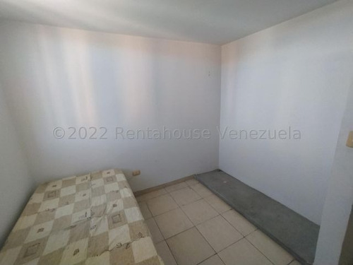 Imagen 8 de 15 de Apartamento En Venta Urb. La Placera, San Jacinto, Maracay, 22-19102 Mv