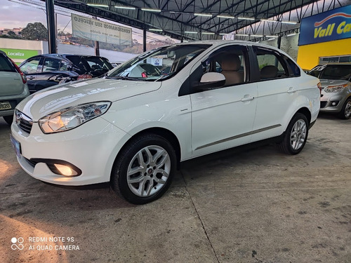 Imagem 1 de 13 de Fiat Grand Siena