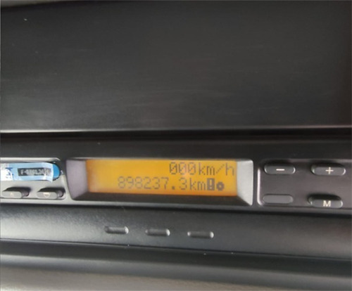 Imagem 8 de 8 de Volvo Fh 540 6x4 2013 Canelinha