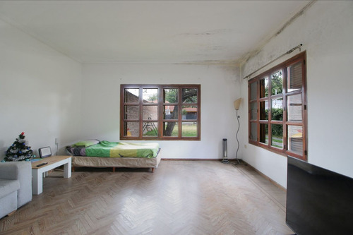 Increíble Casa A Refaccionar O Lote. Hurlingham