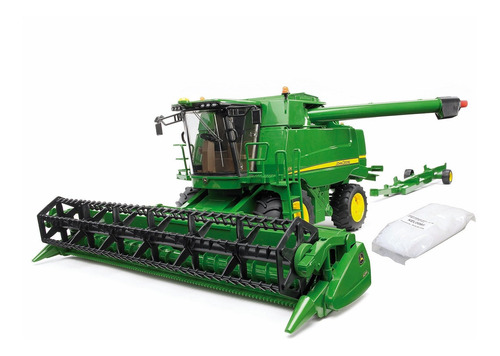 John Deere Combine Harvestewr T670i