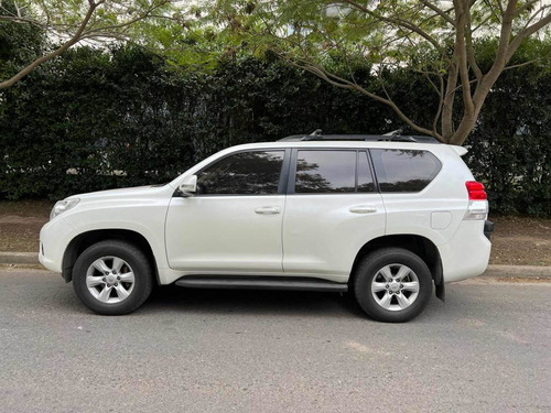 Imagen 7 de 18 de Toyota Land Cruiser 2012 4.0 Prado Txl At