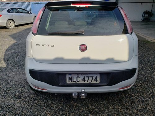 Fiat Punto 2013 1.4 Attractive Flex 5p