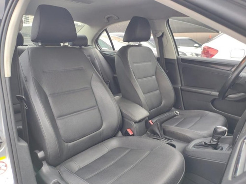 Volkswagen Jetta 2.0 Comfortline Flex 4p Tiptronic