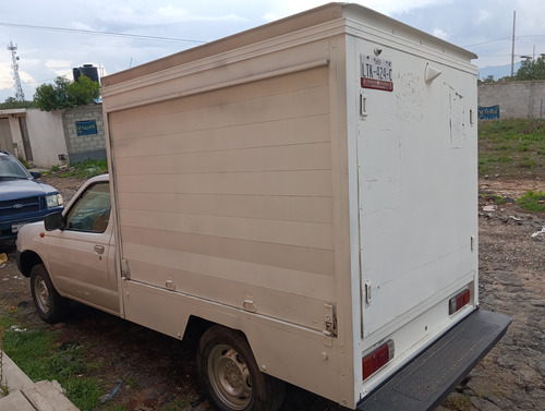 Nissan NP300 2.5 Tdi Chasis 4x4 Mt