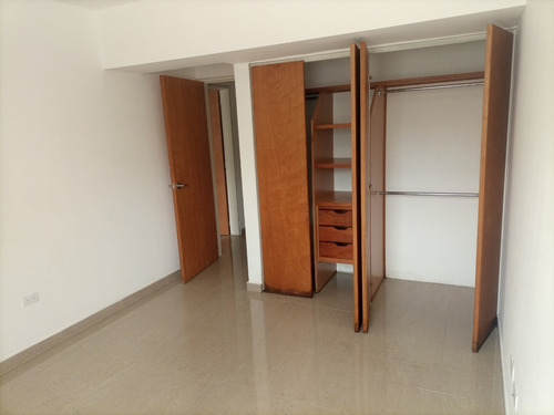 Imagen 4 de 13 de La Campiña Apartamento En Venta 116 M² Wr Millenium 115k