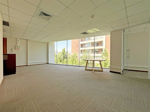 Gran Oficina En Arriendo Privado Y Sala De Reuniones