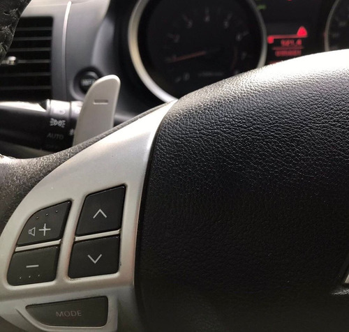 Imagem 19 de 25 de Mitsubishi Lancer 2.0 Automático Prata Ano 2014