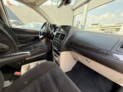 Dodge Grand Caravan 3.7 Sxt At