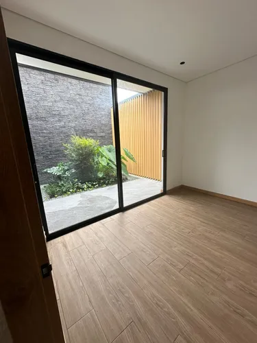 Casa En Venta En Llanogrande. Cod V12575