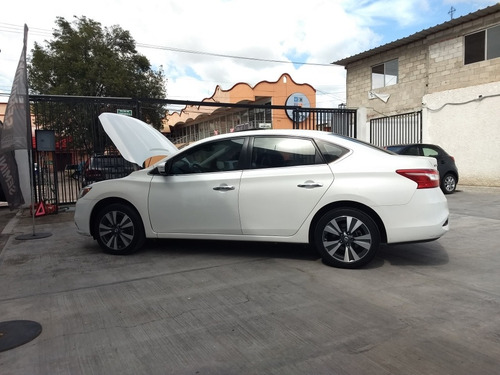 Imagen 7 de 15 de Nissan Sentra 2017 1.8 Exclusive At Cvt