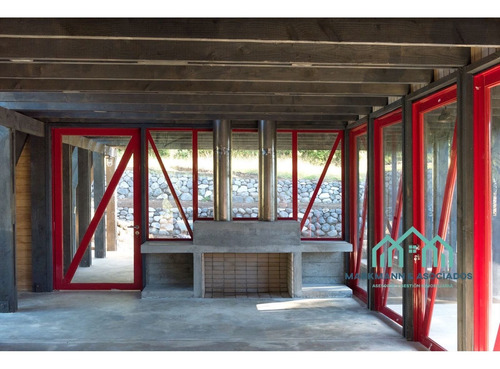 Un Sueño: Casa + Campo + Parque Y Vista Panorámica Al Lago