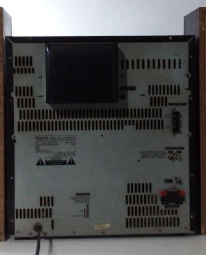 Minicomponente Aiwa Modelo Zm-2400 Sin Parlantes Negro 85 W (Usado)