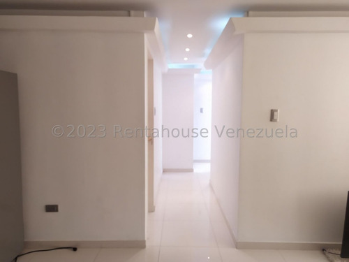 Sp Apartamento En Alquiler Las Trinitarias Barquisimeto Lara, Venezuela. 80 M²