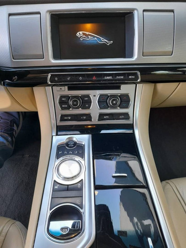 Imagem 9 de 15 de Jaguar Xf 2.0 Luxury Turbocharged Gasolina 4p Automático