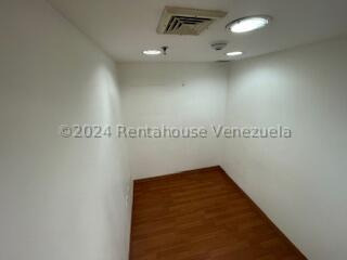 Ajr Local En Alquiler En Tzas Del Club H Mls # 24-16451 Yg