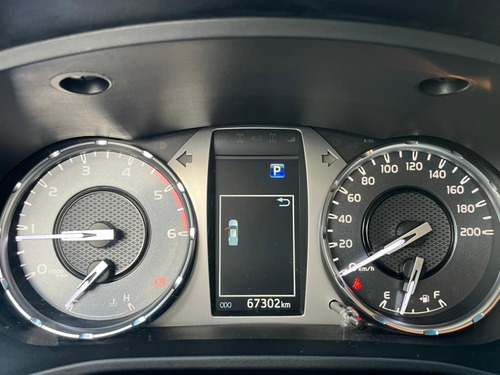 Toyota Hilux 2.8 D-4D TURBO DIESEL CD SRX 4X4 AUTOMÁTICO