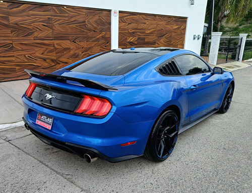 Ford Mustang 3.8 Coupe 3.7 V6 At