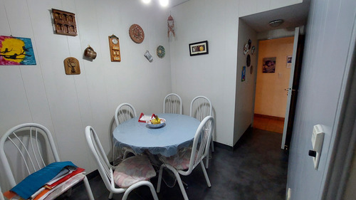 Departamento 4 Amb En Flores Excelente Ubicacion