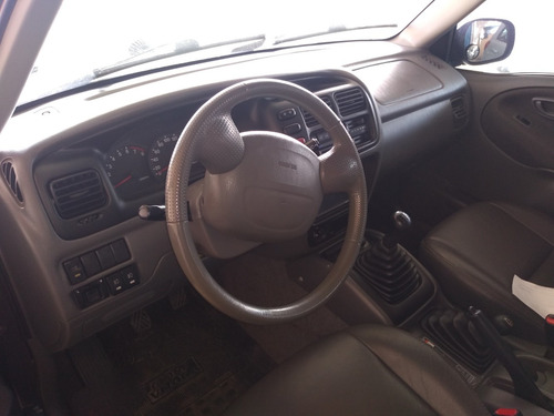 Chevrolet Tracker 2.0 2008 Gasolina 5 Portas
