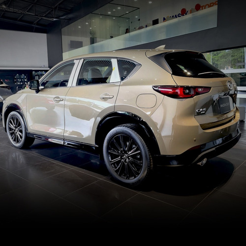 Imagen 5 de 14 de Mazda Cx5 Carbon Edition Zircon Arena