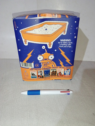 Futurama Mordelon Nibbler. No Robot Bender Juguete Antiguo Mordelon Nibbler Negro Y Crema (Usado)