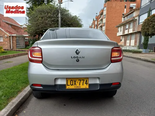 Renault Logan 1.6 Privilege / Intens