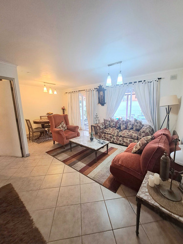 Casa En Venta Valles Del Country, Talca (106218)