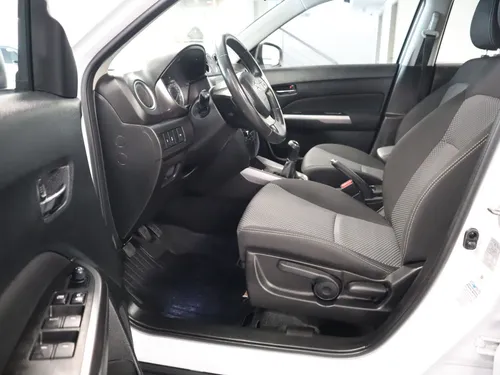 Suzuki Vitara Live Mecanica 2023