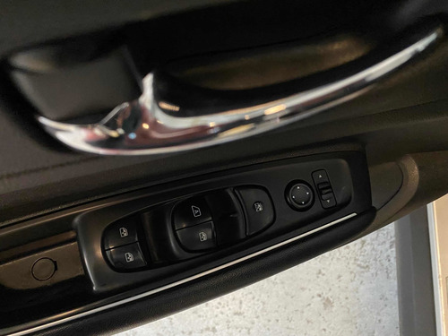 Imagen 12 de 15 de Renault Koleos 2017 2.5 Bose Cvt