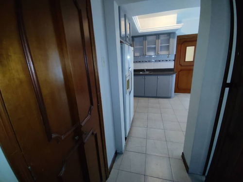 Imagen 9 de 26 de Apartamento En Venta En La Urb Soledad, Maracay 04121994409