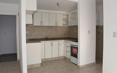 Imagen 4 de 10 de Departamento - Moron