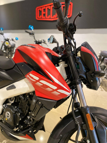 Moto Bajaj Rouser Ns 200 2023 Naked Sport 0km