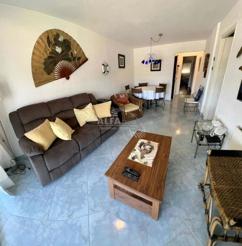 Imagen 2 de 16 de Apartamento En Venta En Punta Del Este, Mansa Frente Al Mar
