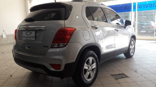 Imagen 5 de 11 de Chevrolet Tracker Fwd Premier