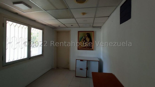 Imagen 10 de 30 de Casa En Venta En El Este De Barquisimeto, Santa Elena Ideal Para Uso Comercial Codigo 23-7831 Sps