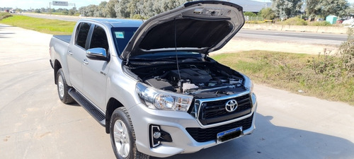 Toyota Hilux 2.8 Cd Srv 177cv 4x2 Modelo 2020