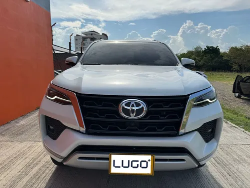 Toyota Fortuner Srv 2023 Único Dueño Como Nueva