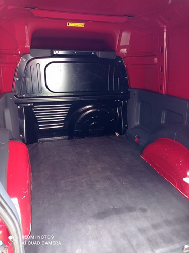 Imagem 5 de 8 de Fiat Fiorino 1.4 Mpi Furgão 8v 2016