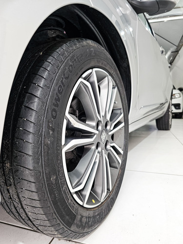 Fiat Cronos 1.8 Precision 16v Flex Aut. 4p