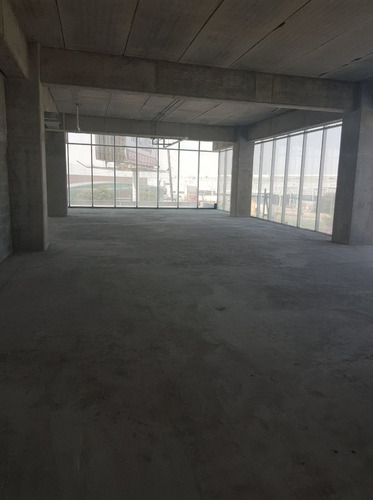 Imagen 4 de 26 de Oficinas En Nave 01, Proyecto De Usos Mixtos Oficina En Carr