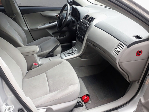 Toyota Corolla 1.8 16v Gli Flex Aut. 4p 2014