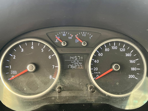 Volkswagen Voyage Voyage 1.0 Total Flex