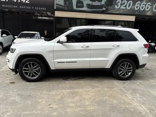 Jeep Grand Cherokee Laredo Tp 3600cc 4x4