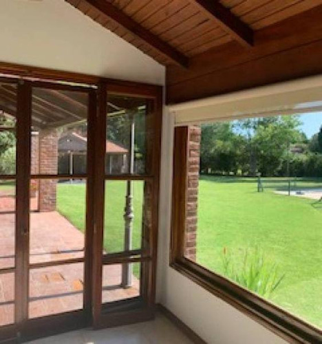 Gran Casa En Venta En San Diego , Moreno