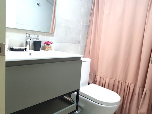 Departamento En Venta, Frente Al Lago
