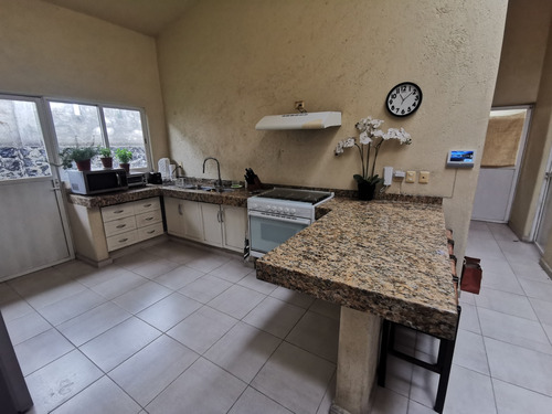 Hermosa Y Única Residencia En Cuernavaca